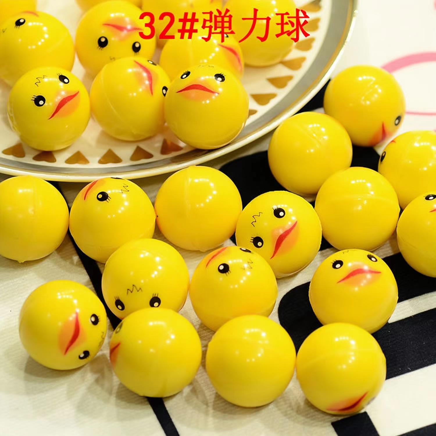 Palline rimbalzanti da 32 mm P - Party Games Egg recensione e prezzo